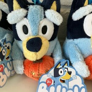 Bluey Plush pumpkin backpack clips with pumpkins set of 4 (nwt)